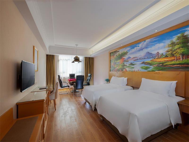 Vienna Hotel  Huizhou  Exterior foto